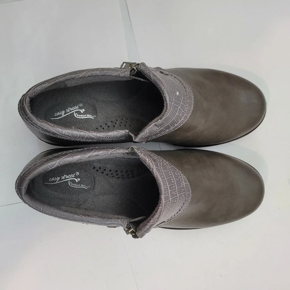 Easy Street Comfort Wave Ankle Booties Womens 7.5 Taupe Faux Side Zip Block Heel
